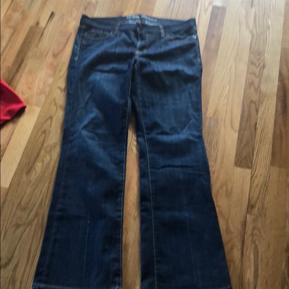 Size 32 Guess Jeans